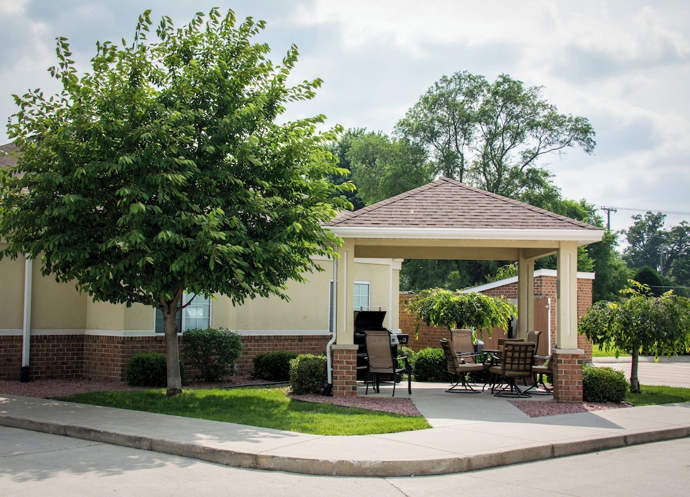 Candlewood Suites South Bend Airport, an IHG Hotel 4/48