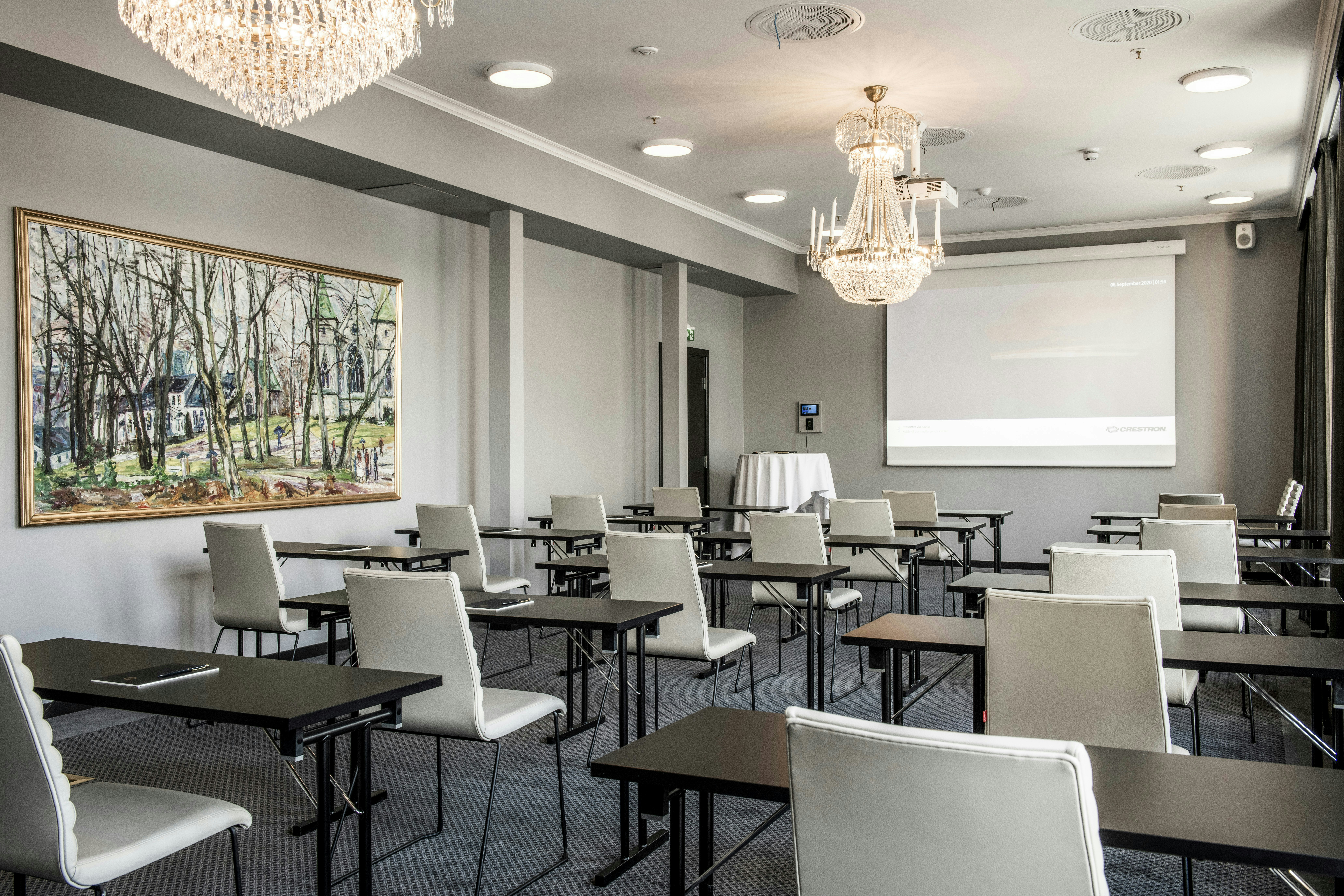 Victoria Hotel 47/60