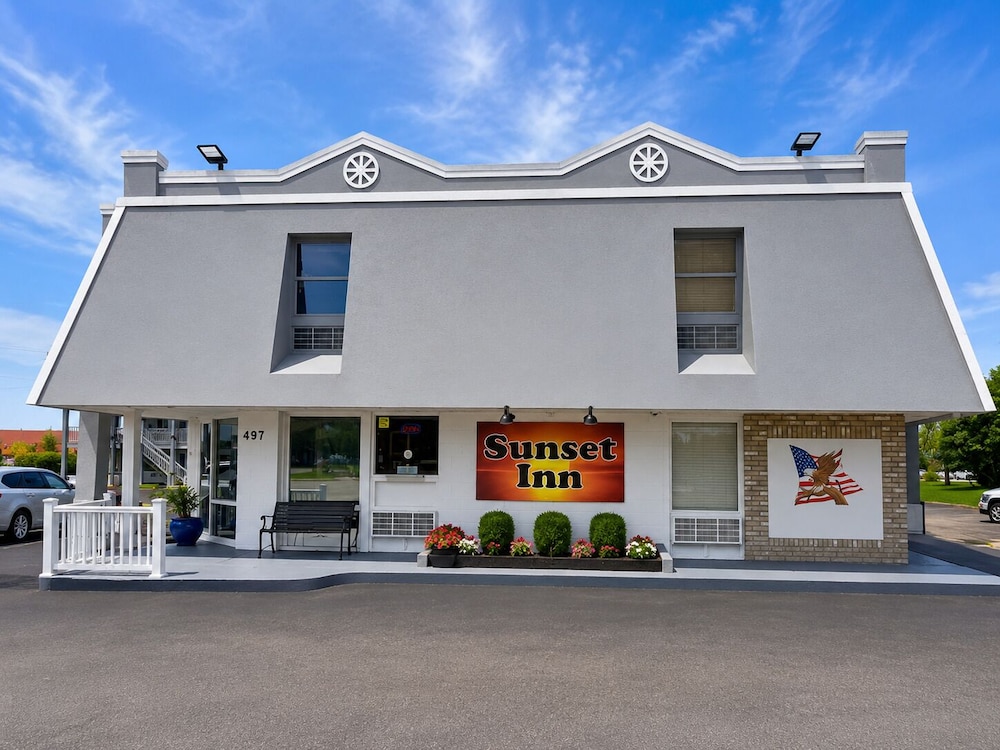 Sunset Inn 2/37