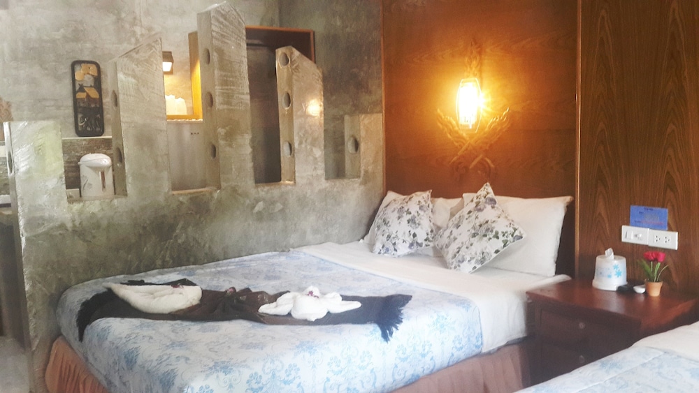 Ruan Mai Naiyang Beach Resort 15/76
