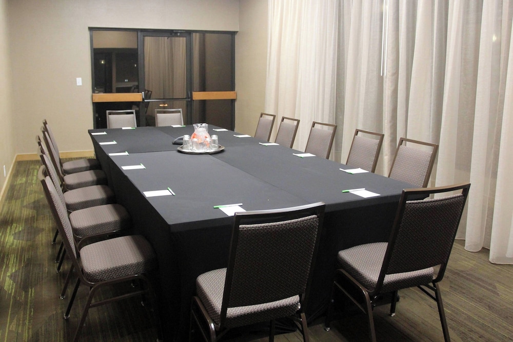 Courtyard by Marriott Atlanta Northlake 40/50