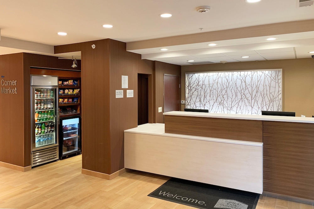 Fairfield Inn Suites Denver Tech Center South 7/33