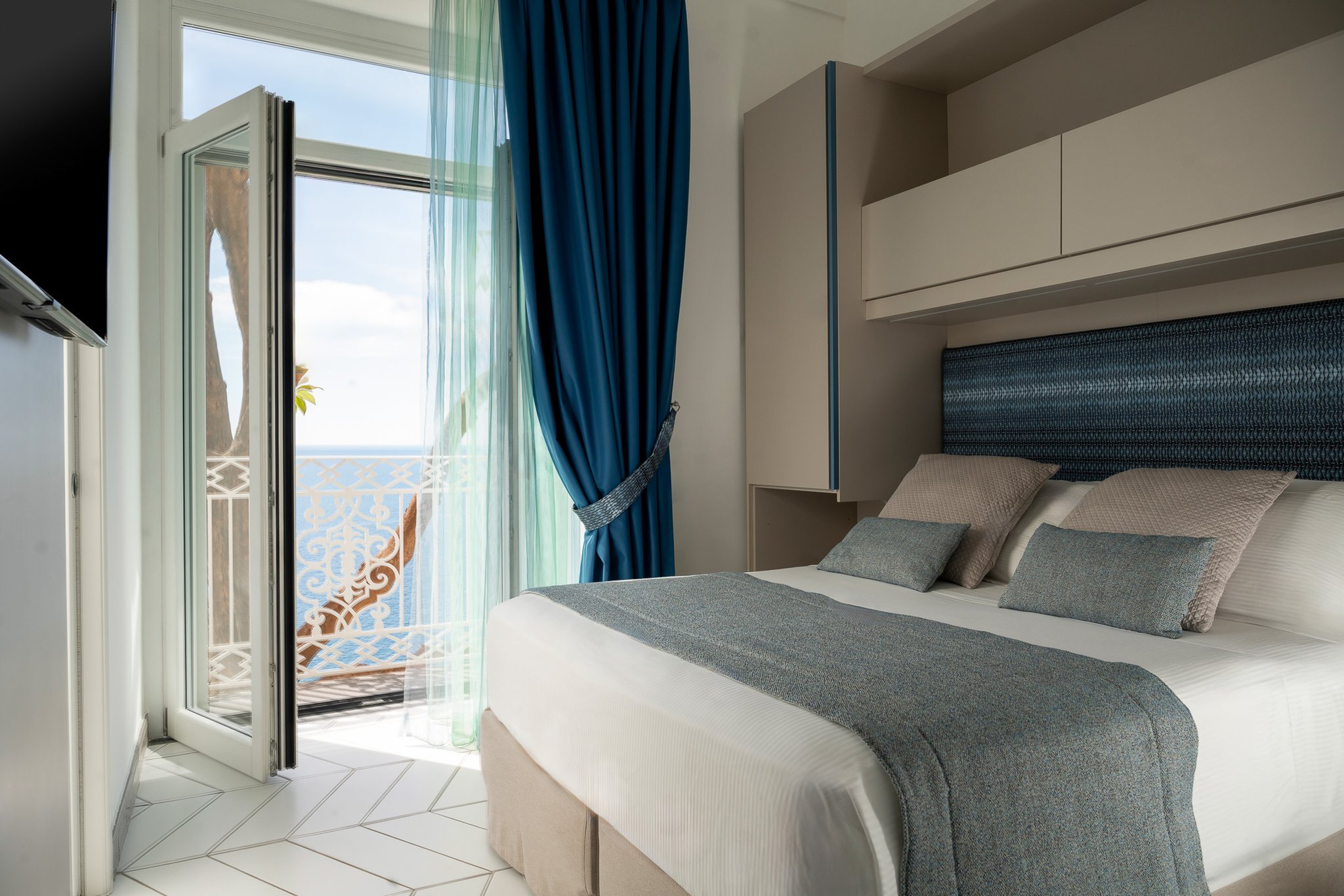 Eden Roc Hotel 20/57