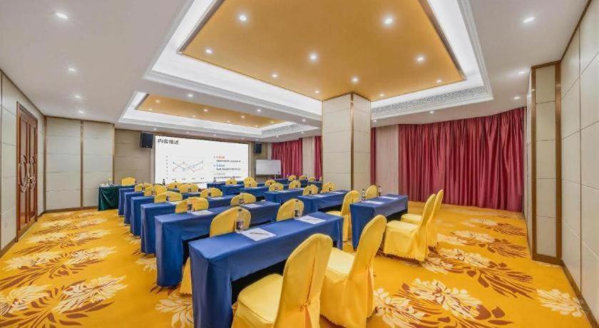 Vienna Hotel (Nanning Railway Station) 47/50