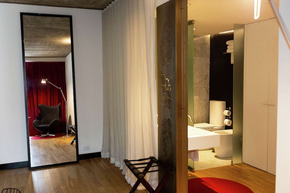 Anselmo Buenos Aires Curio Collection By Hilton 18/47