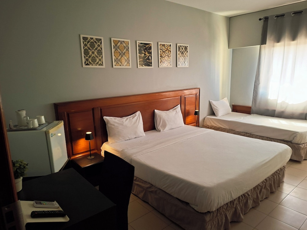Al Baraka Hotel 40/50