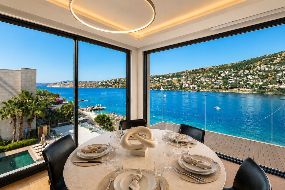 Mare Deluxe Residences and Villas 48/57