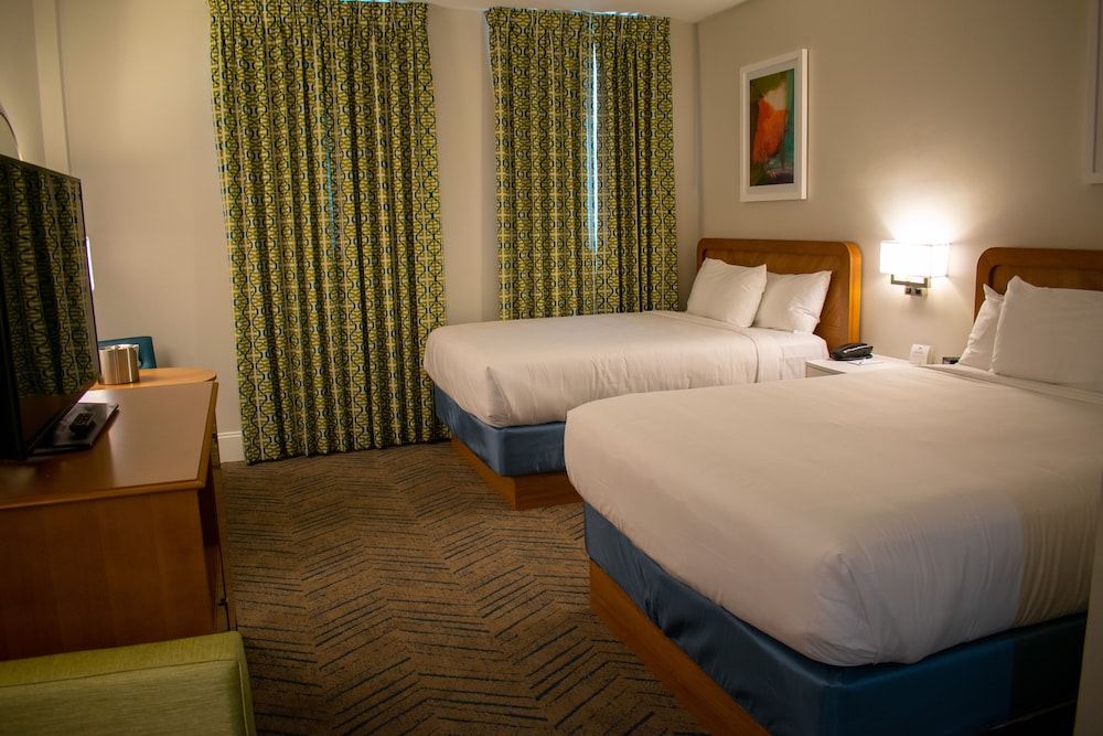 Oasis Resort Gulfport 10/32