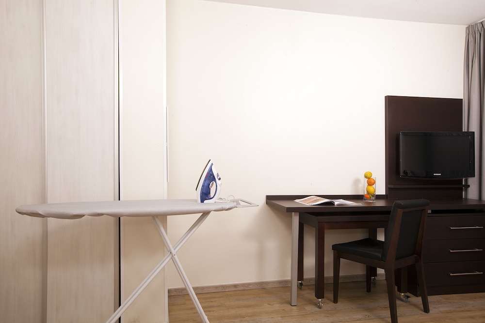 Residhome Toulouse Tolosa 47/56