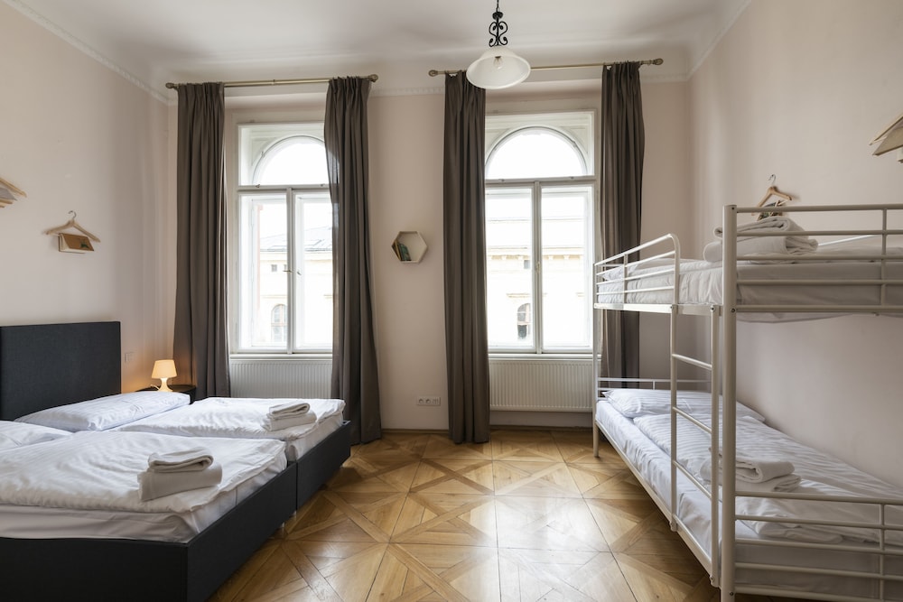 2 BEDROOMS, DESIGN, APARTMENT