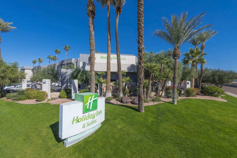 Holiday Inn Hotel And Suites Phoenix Airport North 82/86
