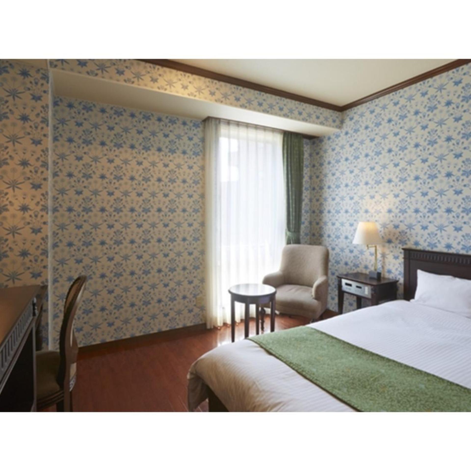 Old England Dogo Yamanote Hotel 25/50