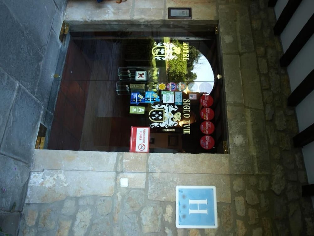 Siglo Xviii 8/56