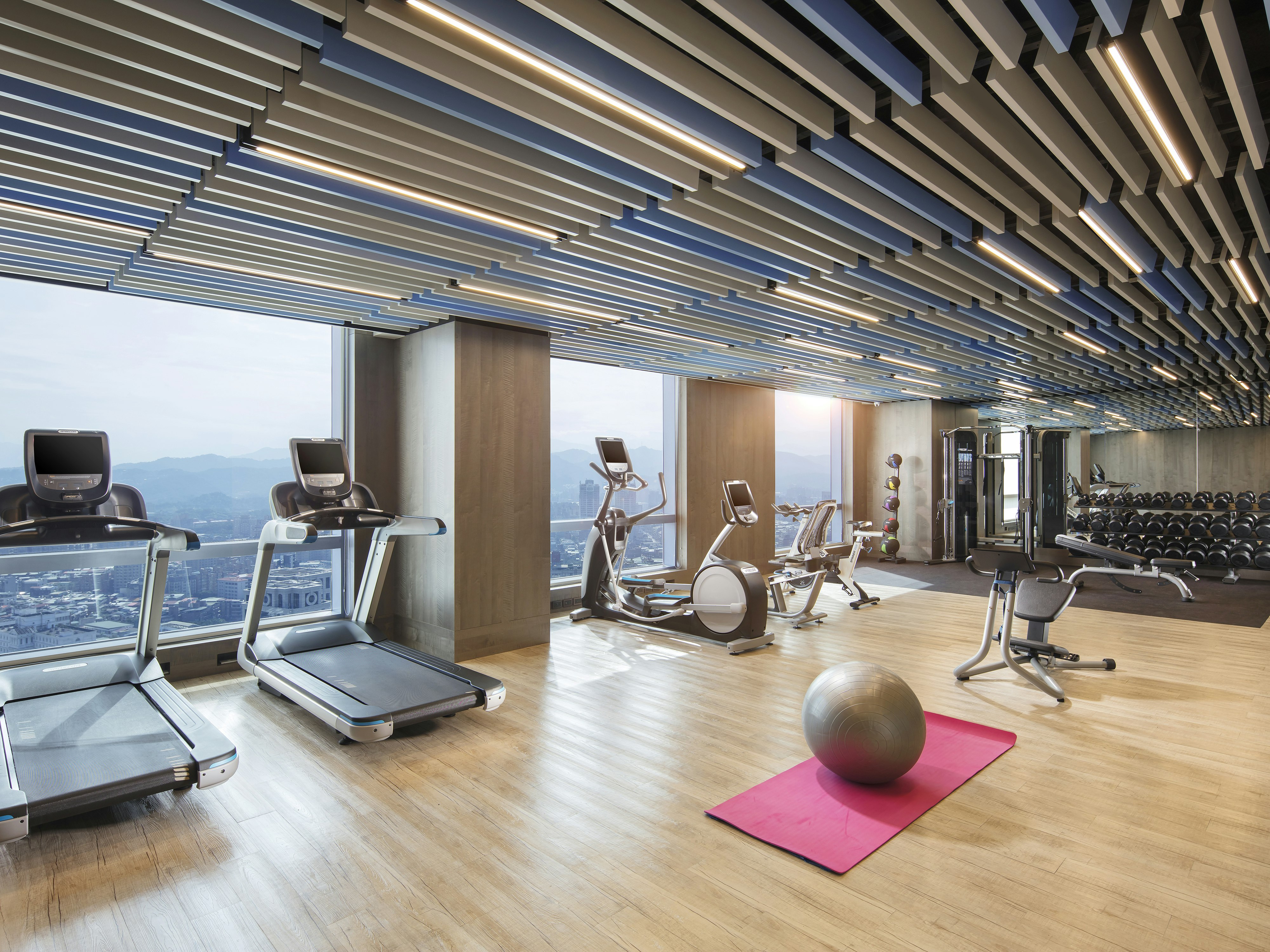 Hilton Taipei Sinban 36/74
