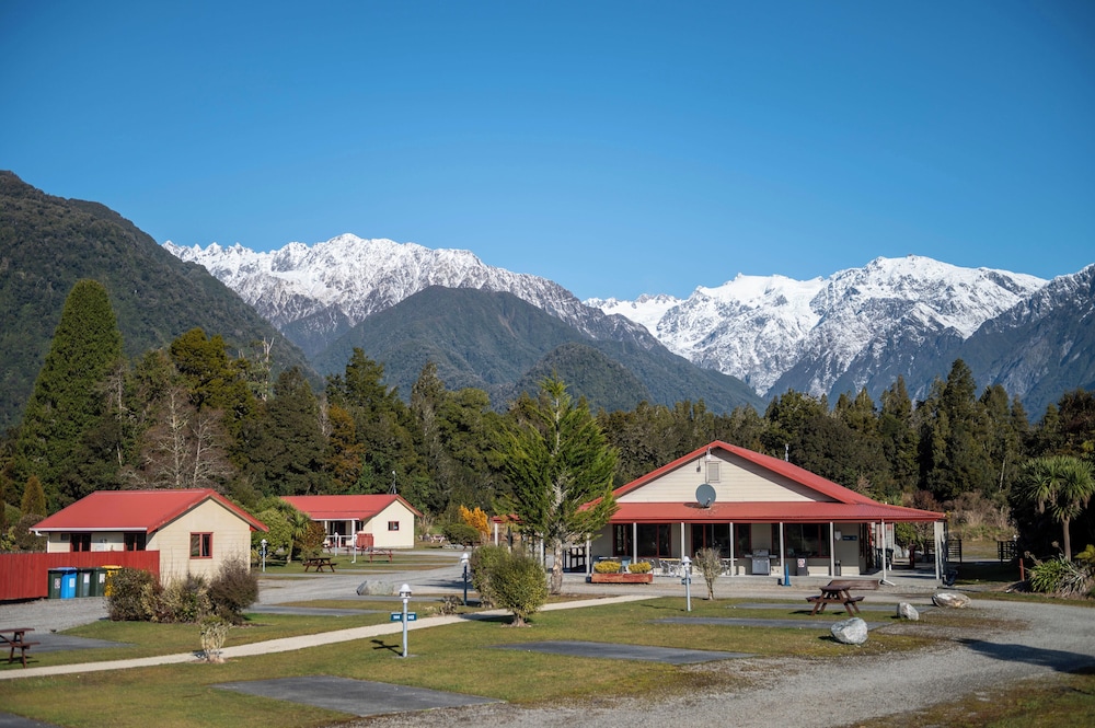 Franz Josef Top 10 Holiday Park 4/75