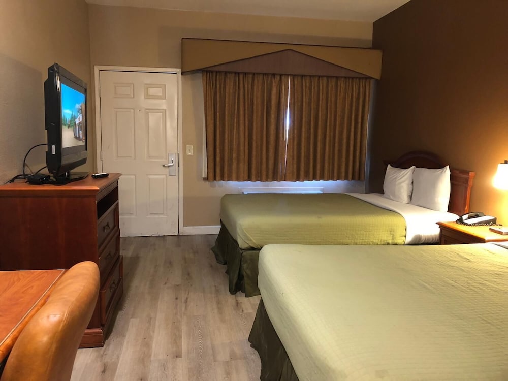 Valley Inn 25/44