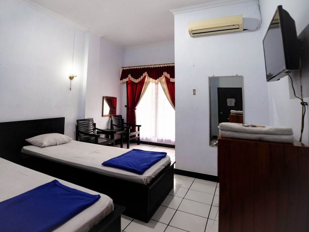 Hotel Wisata by ZUZU 22/50