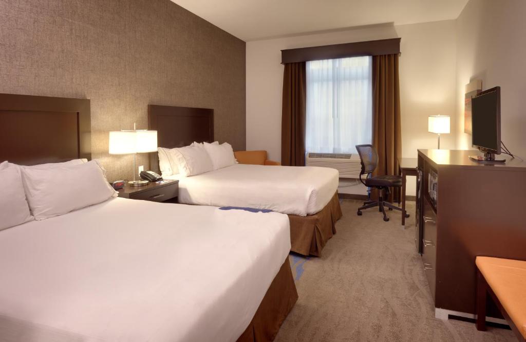 Room, 2 Queen Beds, Accessible