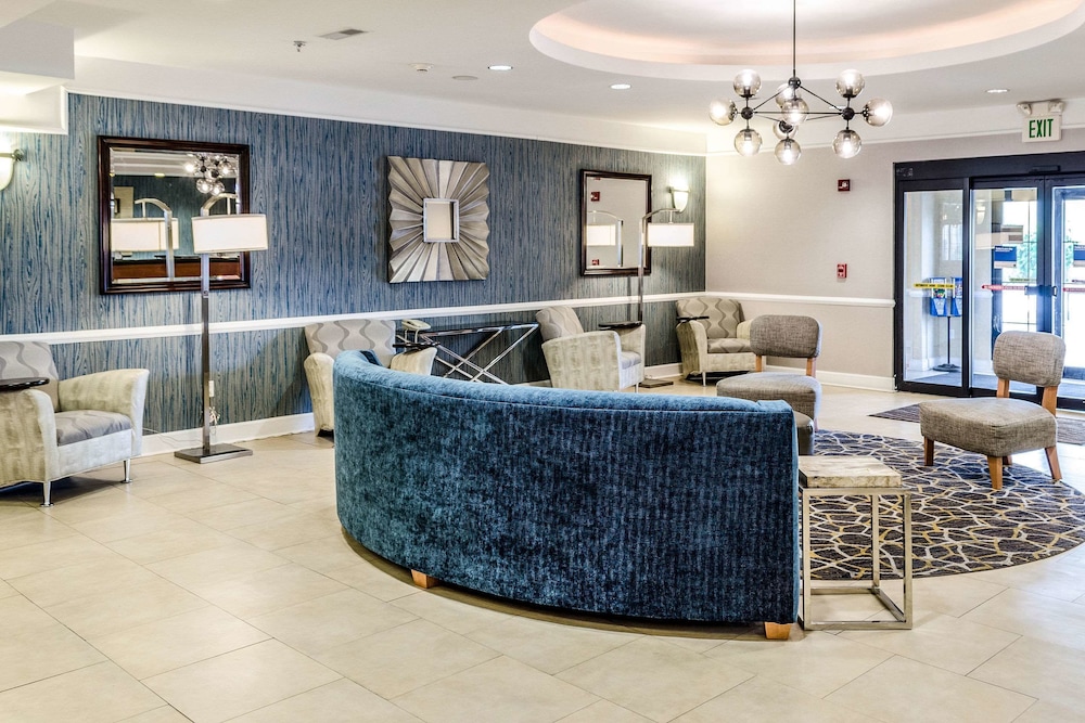 Spark by Hilton Savannah Airport 11/46
