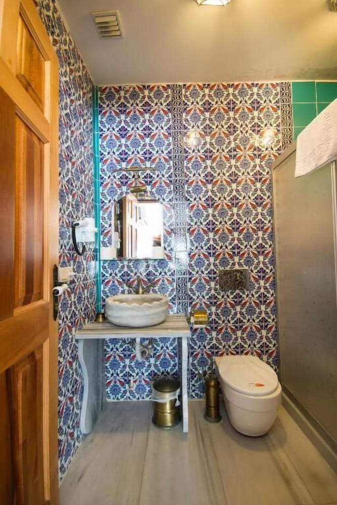 Sultan Corner Suites 42/49