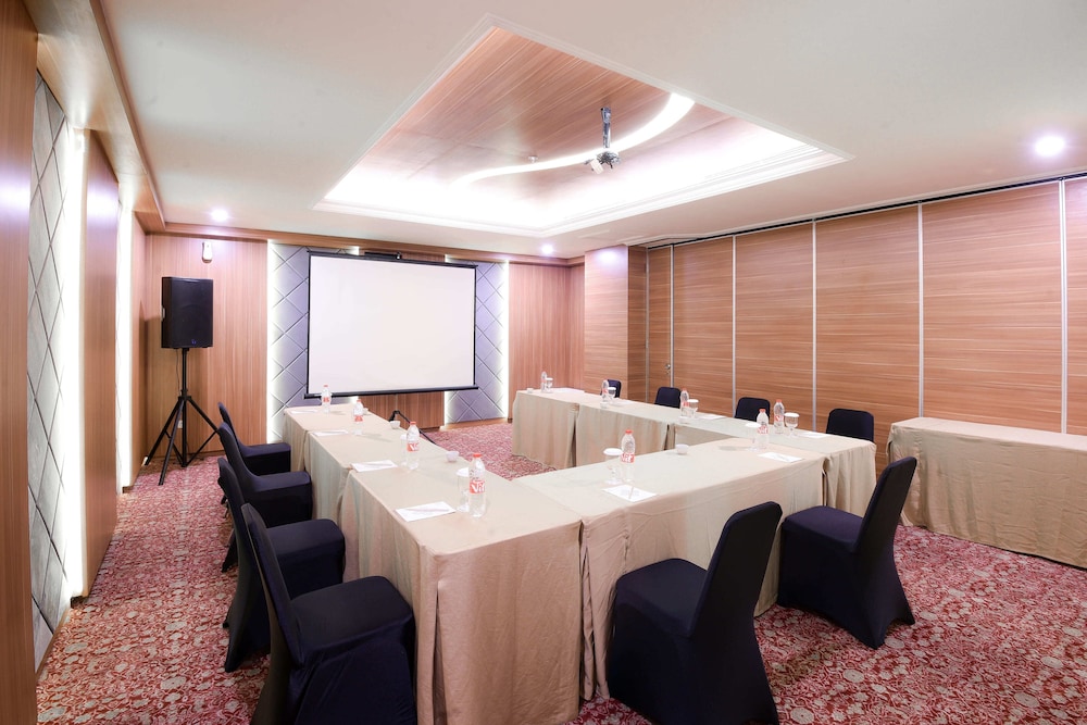 Grand Senyum Hotel 26/33