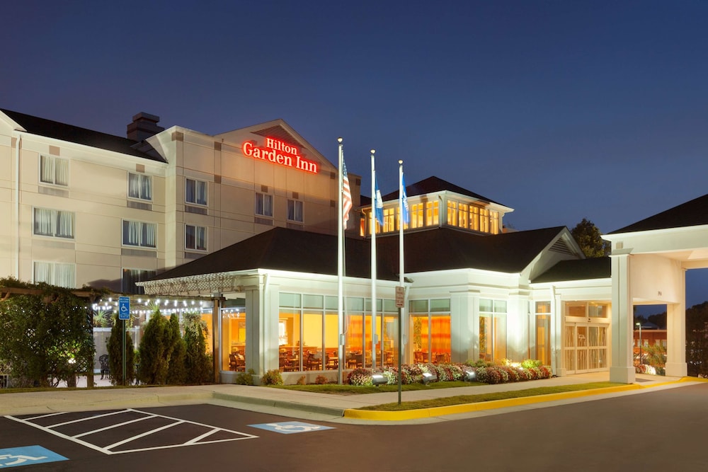 HILTON GARDEN INN FAIRFAX 1/61