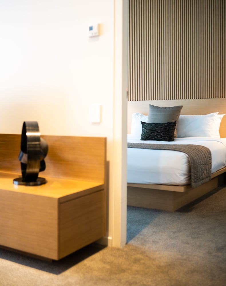 PREMIER, 2 QUEEN BEDS