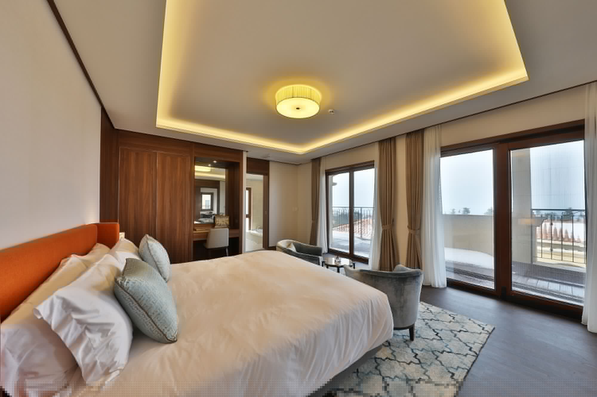 PRESIDENTIAL, RESORT, SUITE