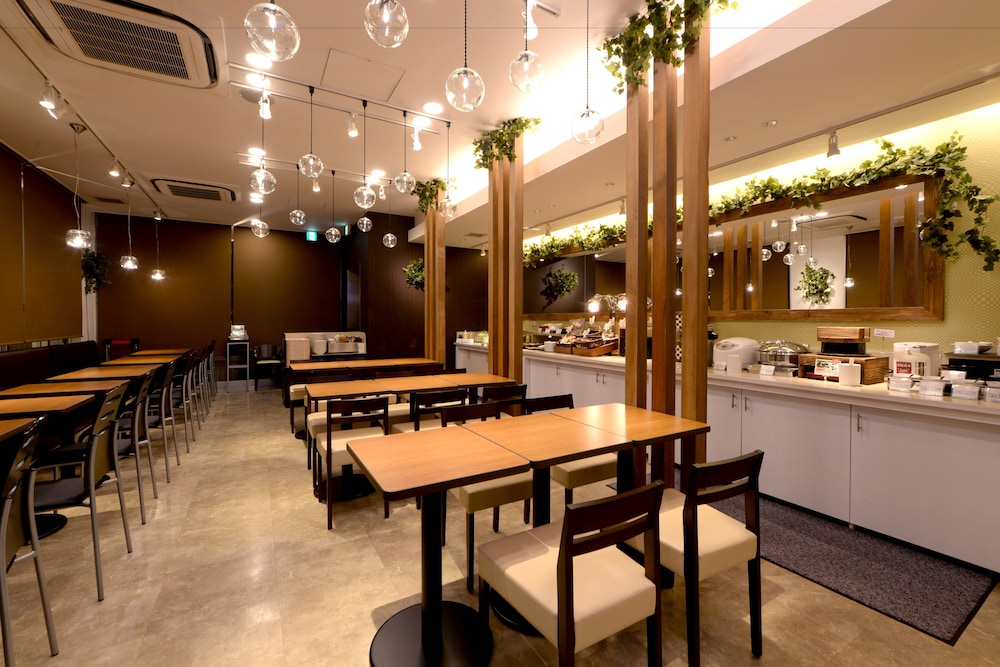 Vessel Inn Hiroshima Ekimae 49/62