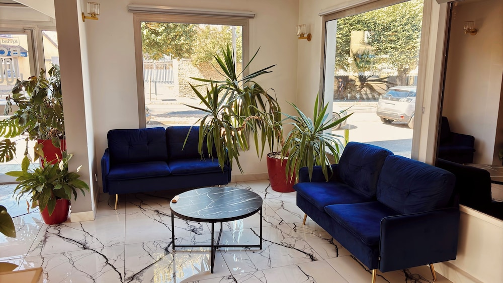 Kyriad Direct Arpajon 22/50