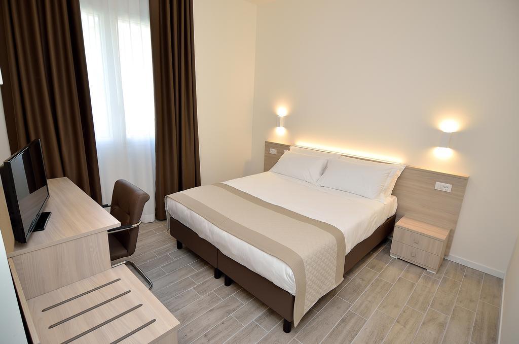 SUPERIOR, DOUBLE BED