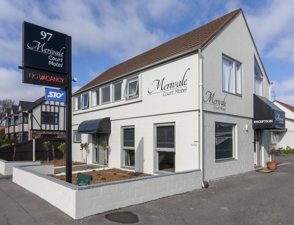 MERIVALE COURT MOTEL 1/30