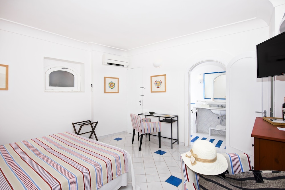 Albergo Miramare Positano 54/72