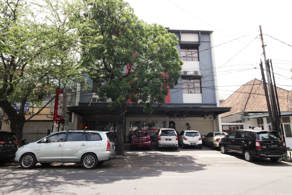 Asoka Hotel 5/48