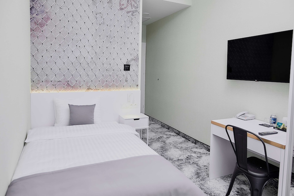 Hotel Tulip Inn Zyrardow 21/50