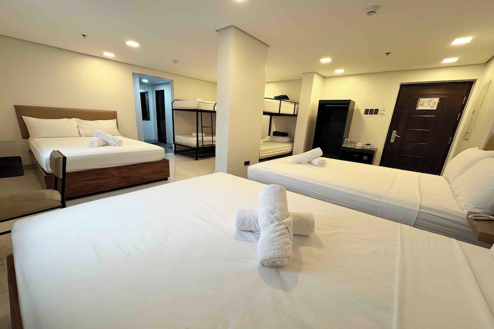 Belltower CSheLi Suites Bantay - Vigan by ZUZU 63/83