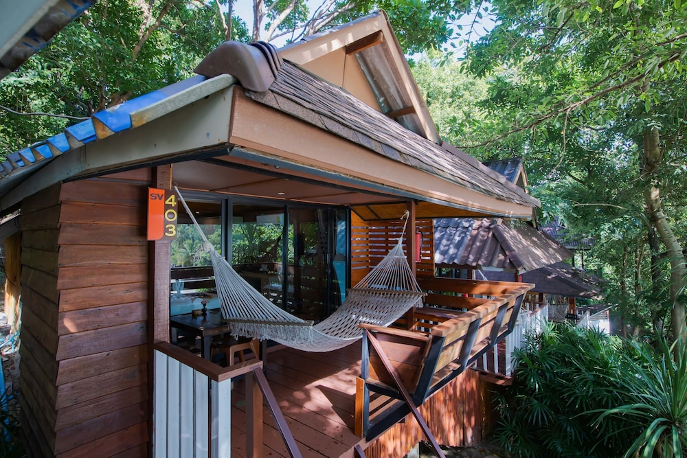 Chareena Hill Beach Resort 2/70