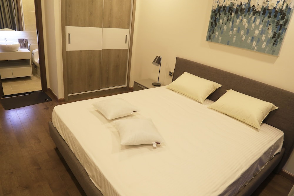 2 BEDROOMS, LUXURY, APARTMENT, RIVER VIEW