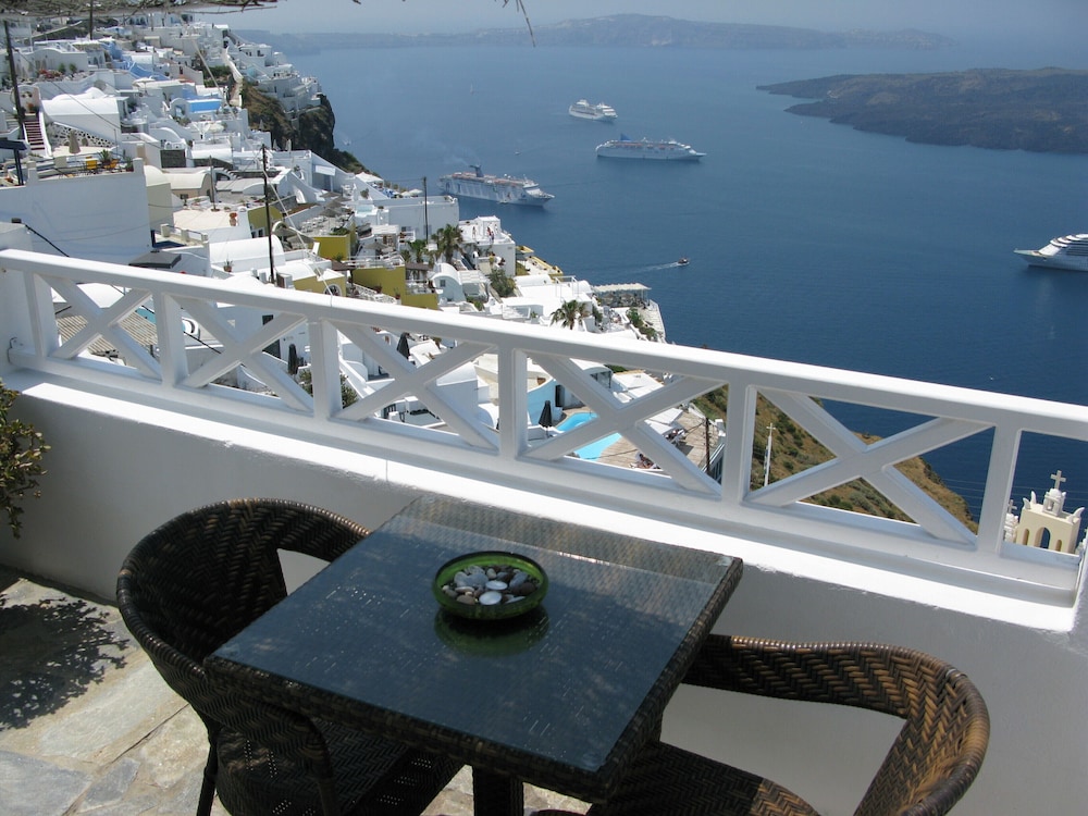 Nomikos Villas 34/46