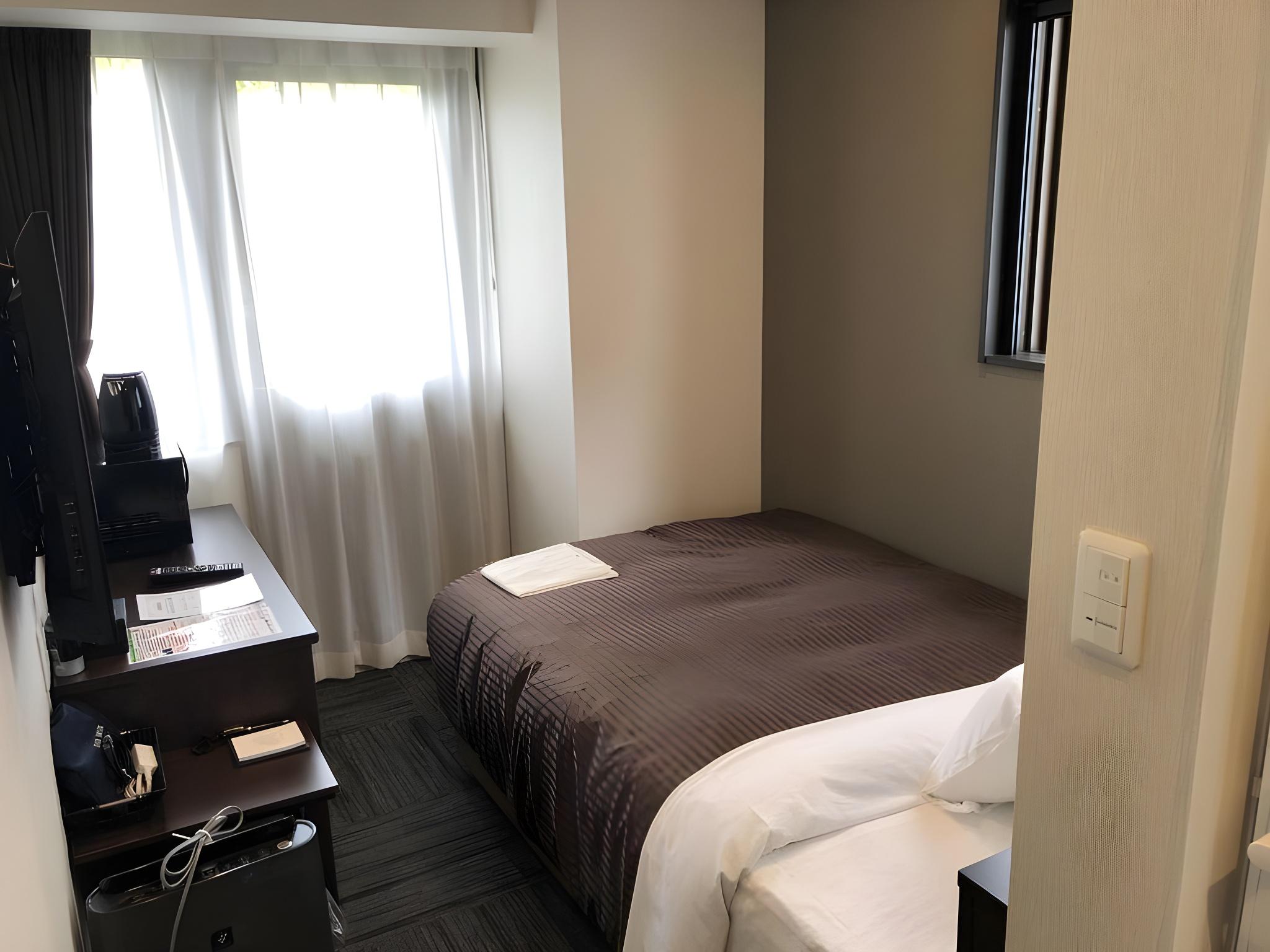 Semi Room, Single, Semi Double Bed, Smoking