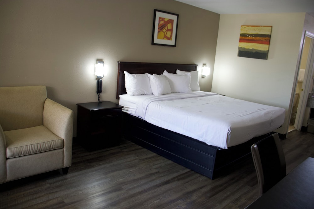 Standard, King Bed