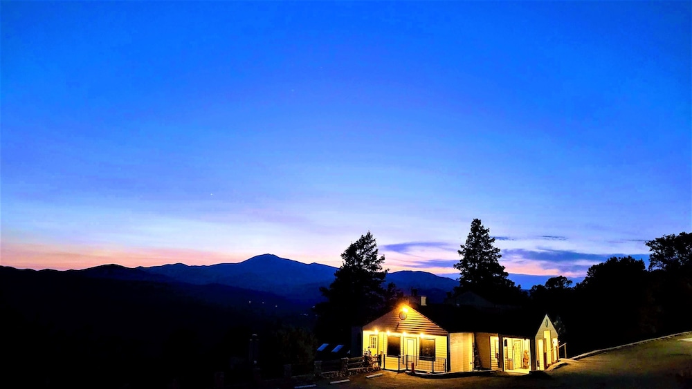 High Sierra Condominiums 21/67