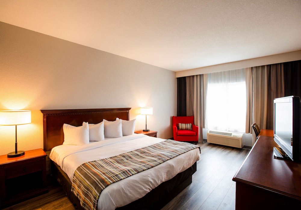 Country Inn & Suites by Radisson Wilson, NC 5/25