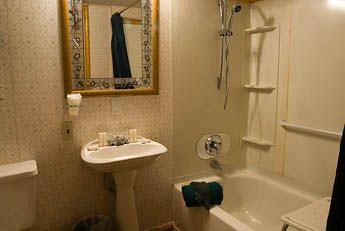 Brundage Inn 24/26
