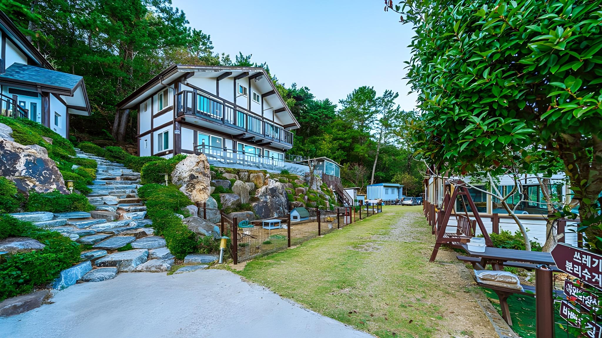 Tongyeong Ye Hyang Pension 23/29