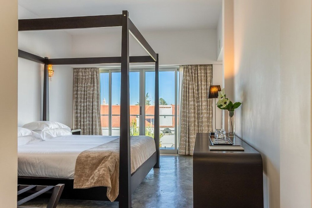 HOTEL SOLAR DOS MASCARENHAS 11/31