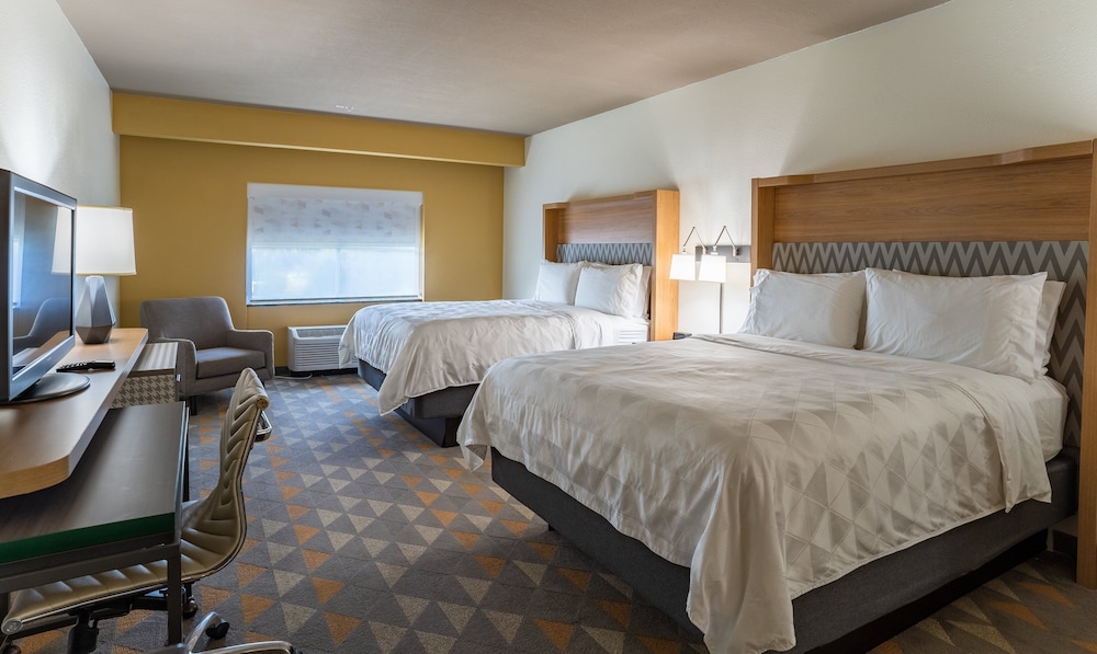 غرفة قياسية بسريرين كوين، Holiday Inn Hotel And Suites Beaufort Highway 21 2/6