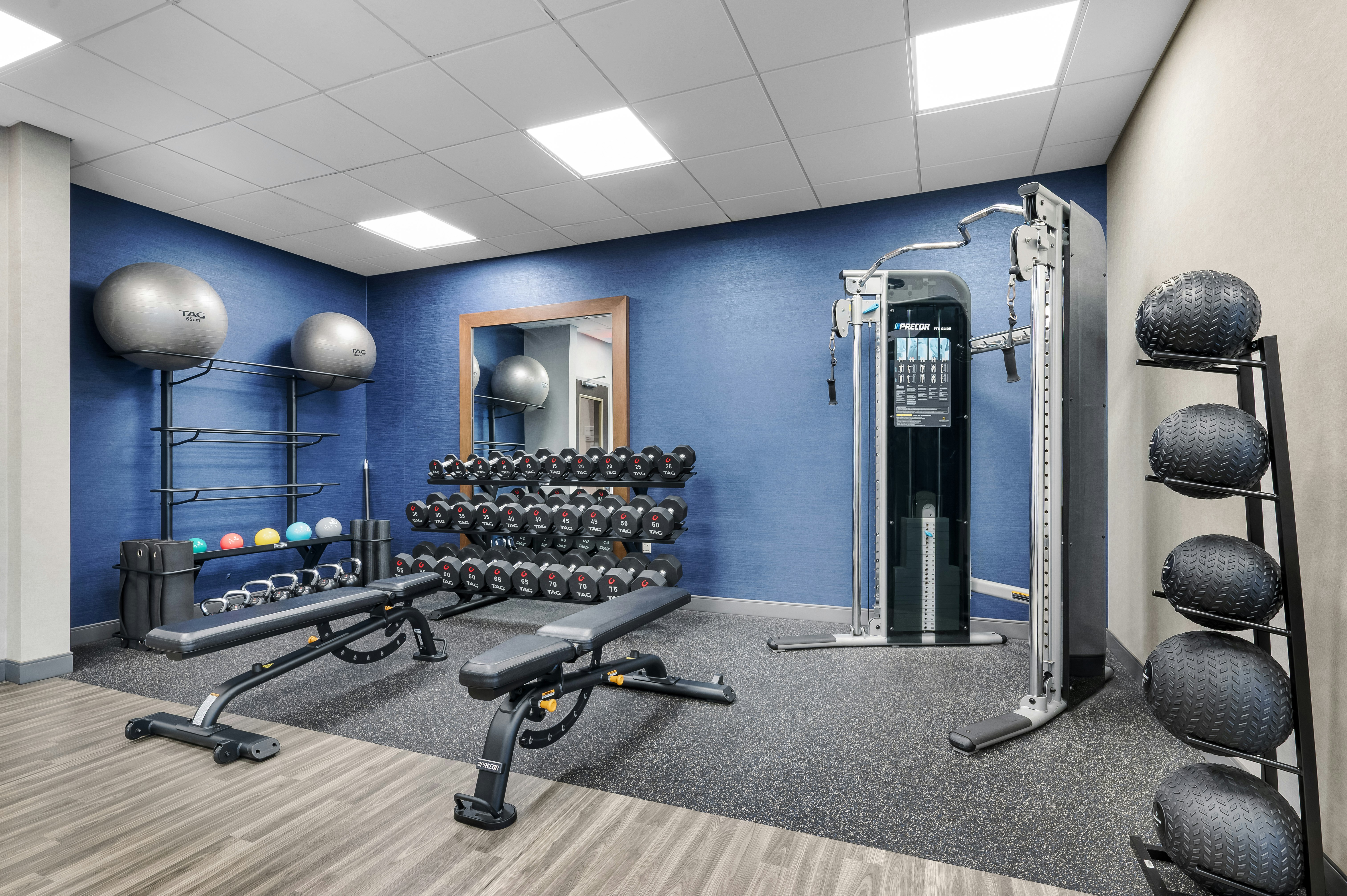 Hampton Inn By Hilton Nashville Airport Century Place 19/42