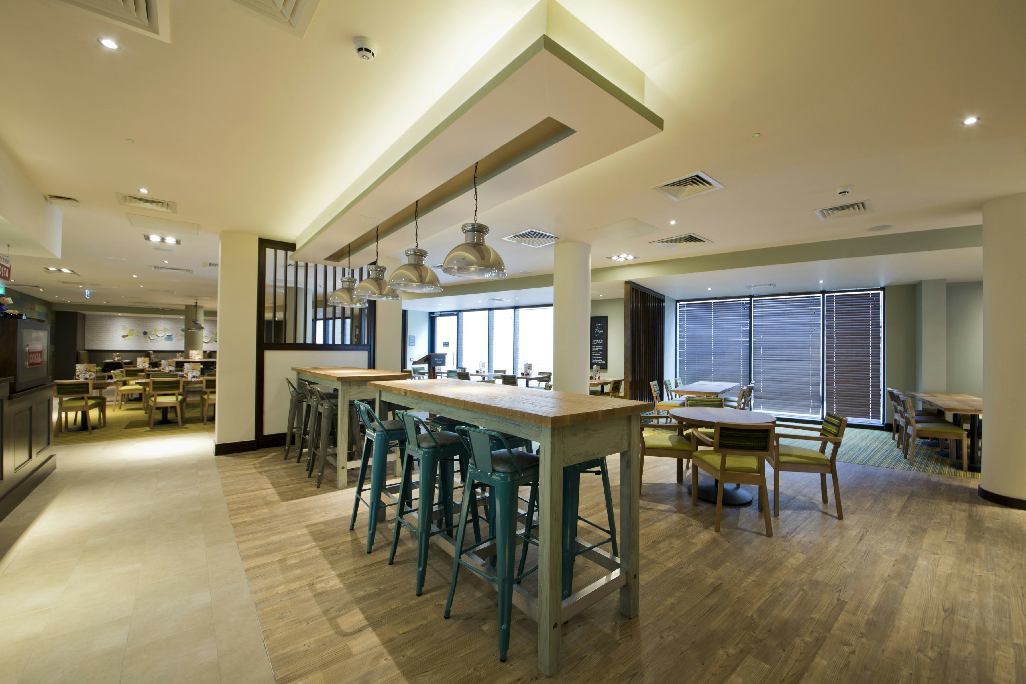Premier Inn Edinburgh City Centre Royal Mile 28/37