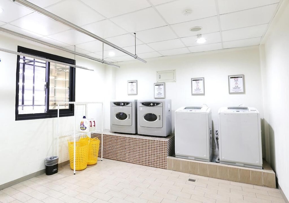 Royal Group Hotel Ho Yi Branch 14/18